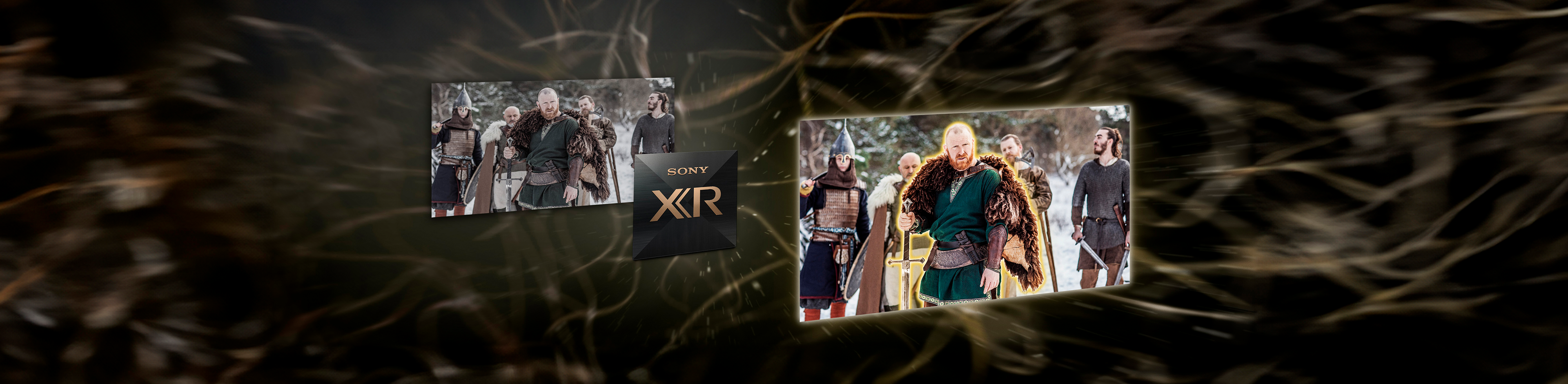 Una escena ambientada en la Edad Media, con el logotipo de XR Processor de Sony entre dos pantallas que muestran la misma escena con una calidad visual mejorada.